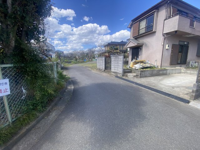 祝　成約済み　八王子市　下恩方町　中古戸建ての前面道路含む現地写真|～仲介手数料無料☆八王子ひなた不動産～八王子市下恩方町　中古戸建て
