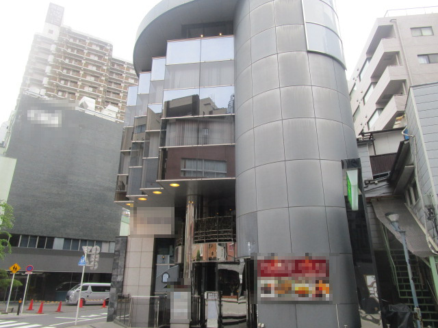 港区麻布十番１丁目のビル