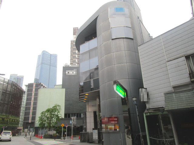 港区麻布十番１丁目のビル