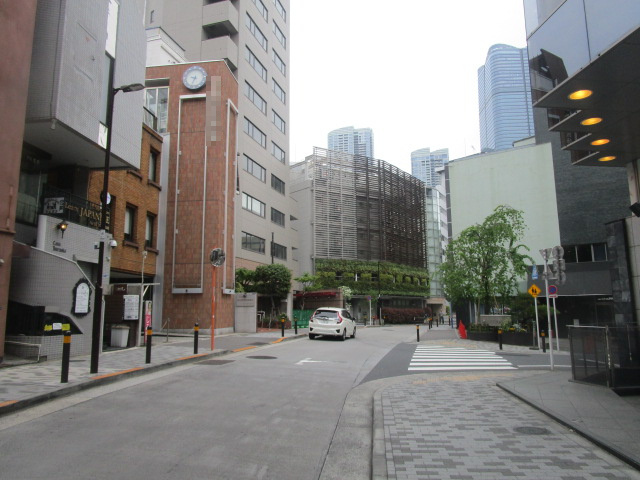 港区麻布十番１丁目のビル