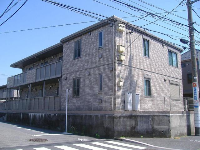 エスティアⅠの外観