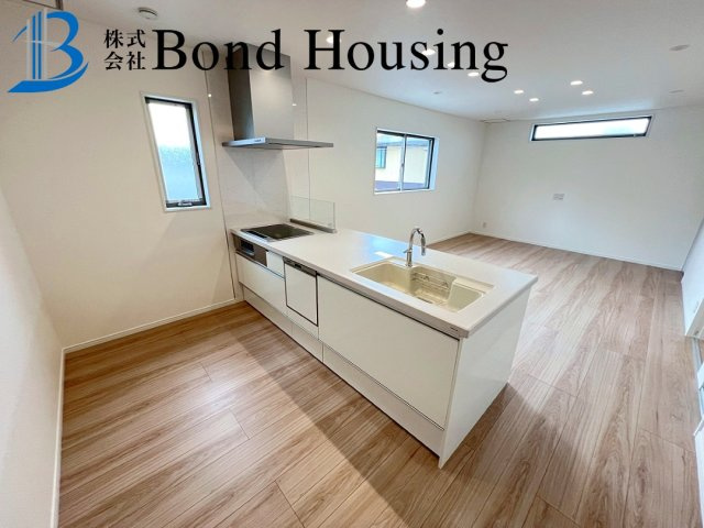 駐車２台　JR土山駅徒歩13分　魚住町清水　新築戸建のキッチン