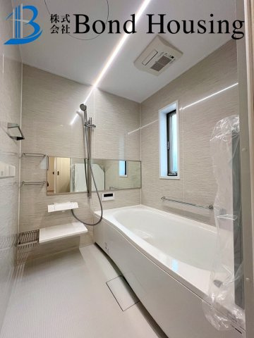 駐車２台　JR土山駅徒歩13分　魚住町清水　新築戸建の浴室