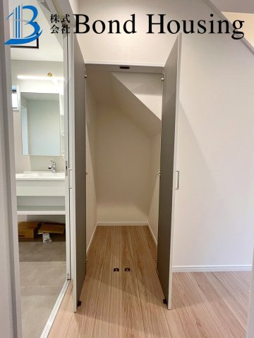 駐車２台　JR土山駅徒歩13分　魚住町清水　新築戸建の玄関