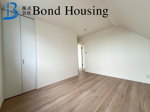 駐車２台　JR土山駅徒歩13分　魚住町清水　新築戸建の洋室