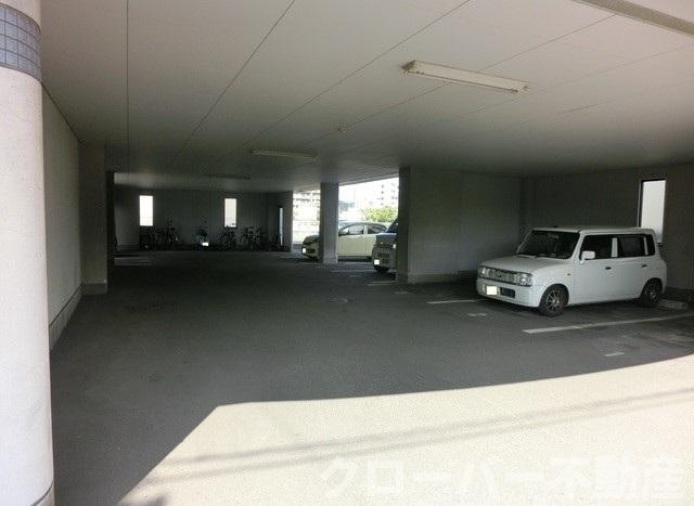 ビブラン宇多津の駐車場