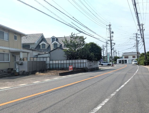 半田市一本木町1丁目の前面道路含む現地写真
