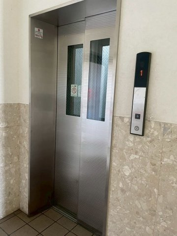 ベルシュ青山新町のエントランス