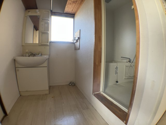 玉山ビルの洗面所