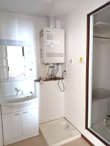 ドゥオの洗面所|独立洗面台・洗濯機パン