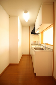 【キッチン】 | マーベラス　A棟 | ゆったりとしたキッチンスペース