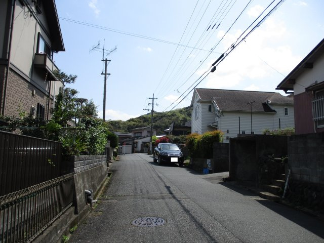 志井四丁目5番17号（B-20）の前面道路含む現地写真