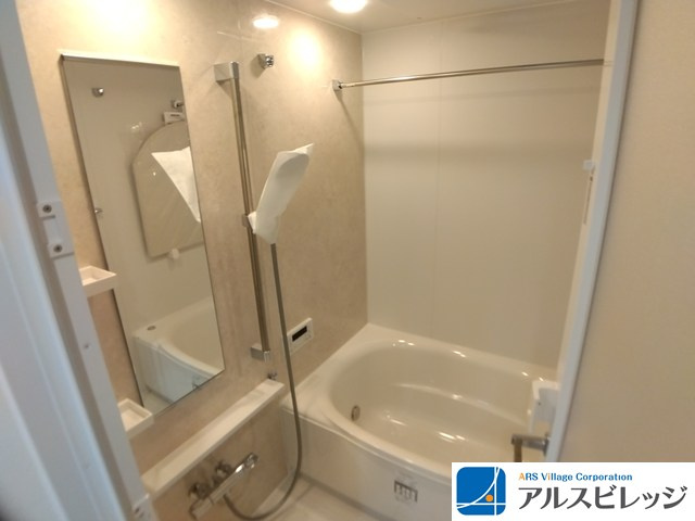 シティ光陽朝霞泉水の浴室