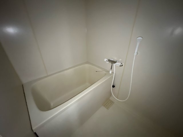 シャトー三和青山の浴室