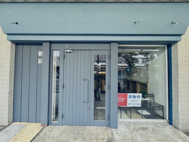 末広ビルのエントランス