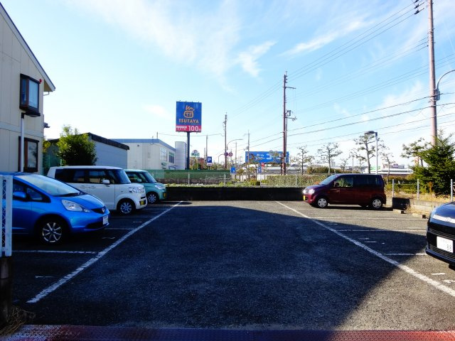 三貴マンションの駐車場