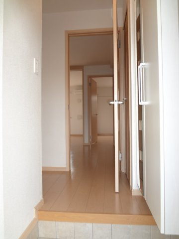 サン　セレーノの玄関