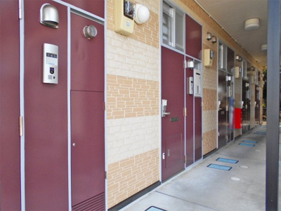 【玄関】 | レオパレスかちどき橋 | 備品や設備仕様は号室等により異なります現地をご確認ください。