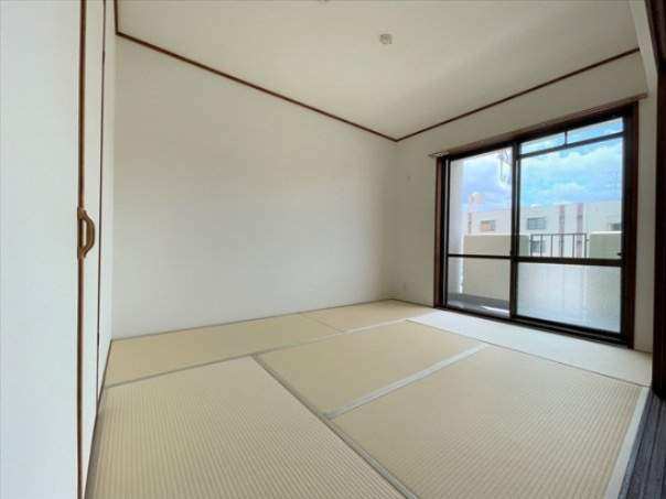 【和室】 | グランドパレス室見南 | ゴロンと横になれる畳の部屋は、やっぱりほしいですよね。(写真は2022年6月撮影)