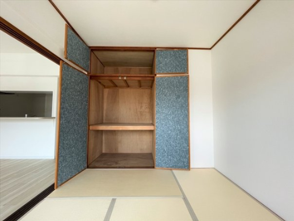 【収納】 | グランドパレス室見南 | 家族全員分の布団をしっかりしまうならやっぱり収納力たっぷりの押入れが便利(写真は2022年6月撮影)