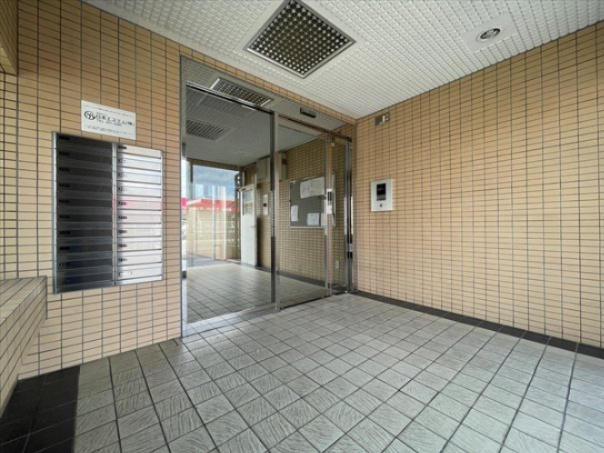 【エントランス】 | グランドパレス室見南 | 防犯面も安心なオートロック付きマンション♪(写真は2022年6月撮影)