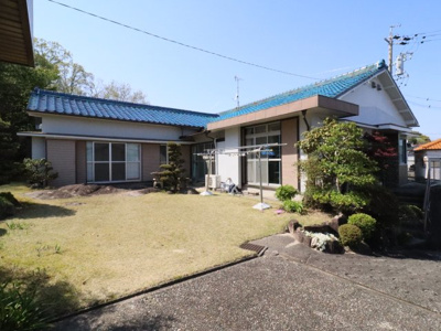 【外観】 | 岡崎市稲熊町字石神　戸建 | 土地面積：446.28㎡/建物面積：122.78㎡