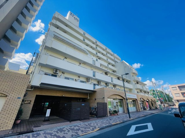 藤和新宿番衆町コープの外観