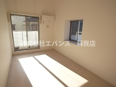 【居間・リビング】 | アール・ヴェール | こちらのリビングで趣味の時間をお楽しみください