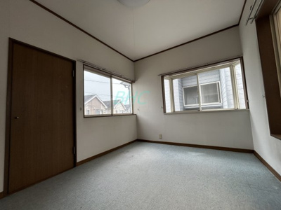 【洋室】 | 錦織１丁目 | シンプル・イズ・ベストが基本。プレーンな空間を自分好みに。いつまでも快適に暮せる住まいへ。