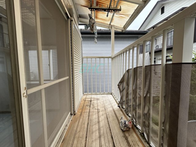 【バルコニー】 | 錦織１丁目 | 朝の澄んだ空気や、夕方に吹く清々しい風を感じられるバルコニー。