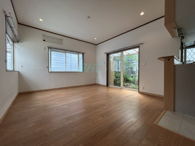 【居間・リビング】 | 錦織１丁目 | 一日の中で多くの時間を過すことになる住まいだからこそ、いつも穏やかな空間であることが必然。