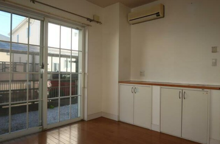 【中古】坂戸市にっさい花みず木中古住宅の洋室|使い勝手のいい洋室です