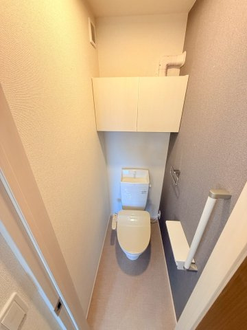 エミリアナのトイレ