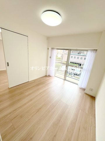 東大島ハイライズ　2階　リノベーション済 　の居間・リビング