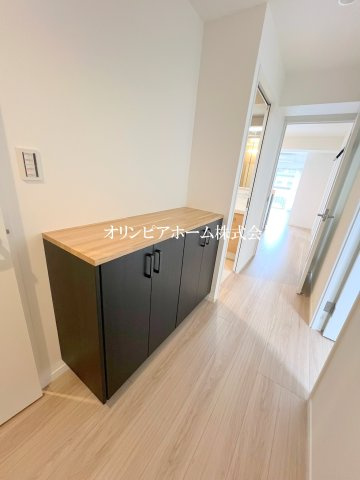 東大島ハイライズ　2階　リノベーション済 　の玄関