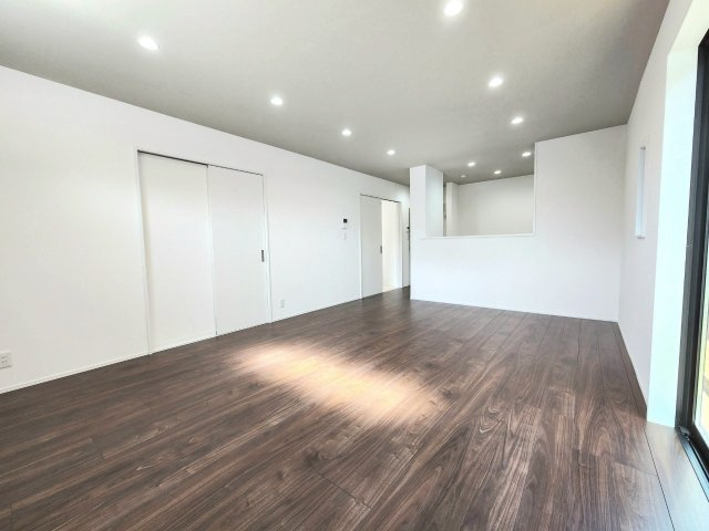 【居間・リビング】の画像