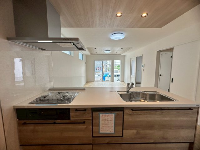 ♪♪沖縄市美里６丁目-12号棟(全9棟)のキッチン|きれいなキッチンです