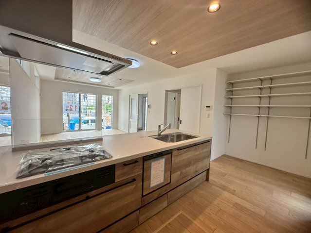 ♪♪沖縄市美里６丁目-12号棟(全9棟)のキッチン|きれいなキッチンです
