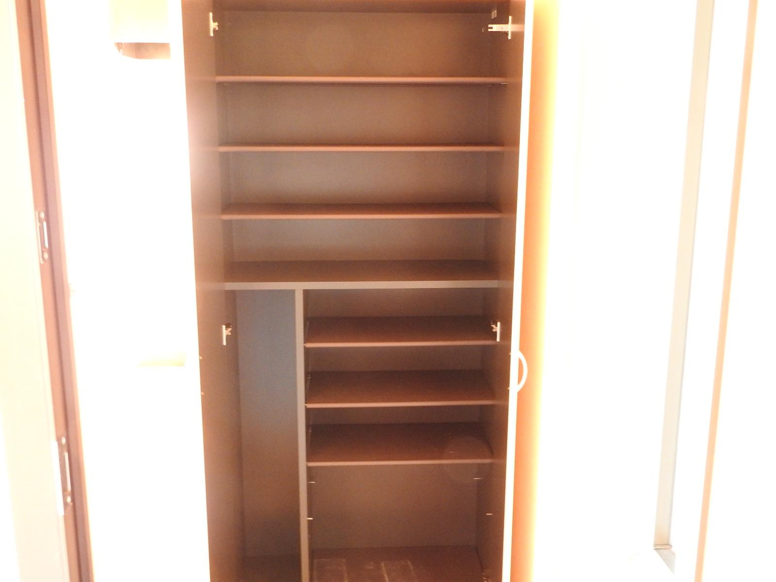 コンフォールウィルモアの玄関