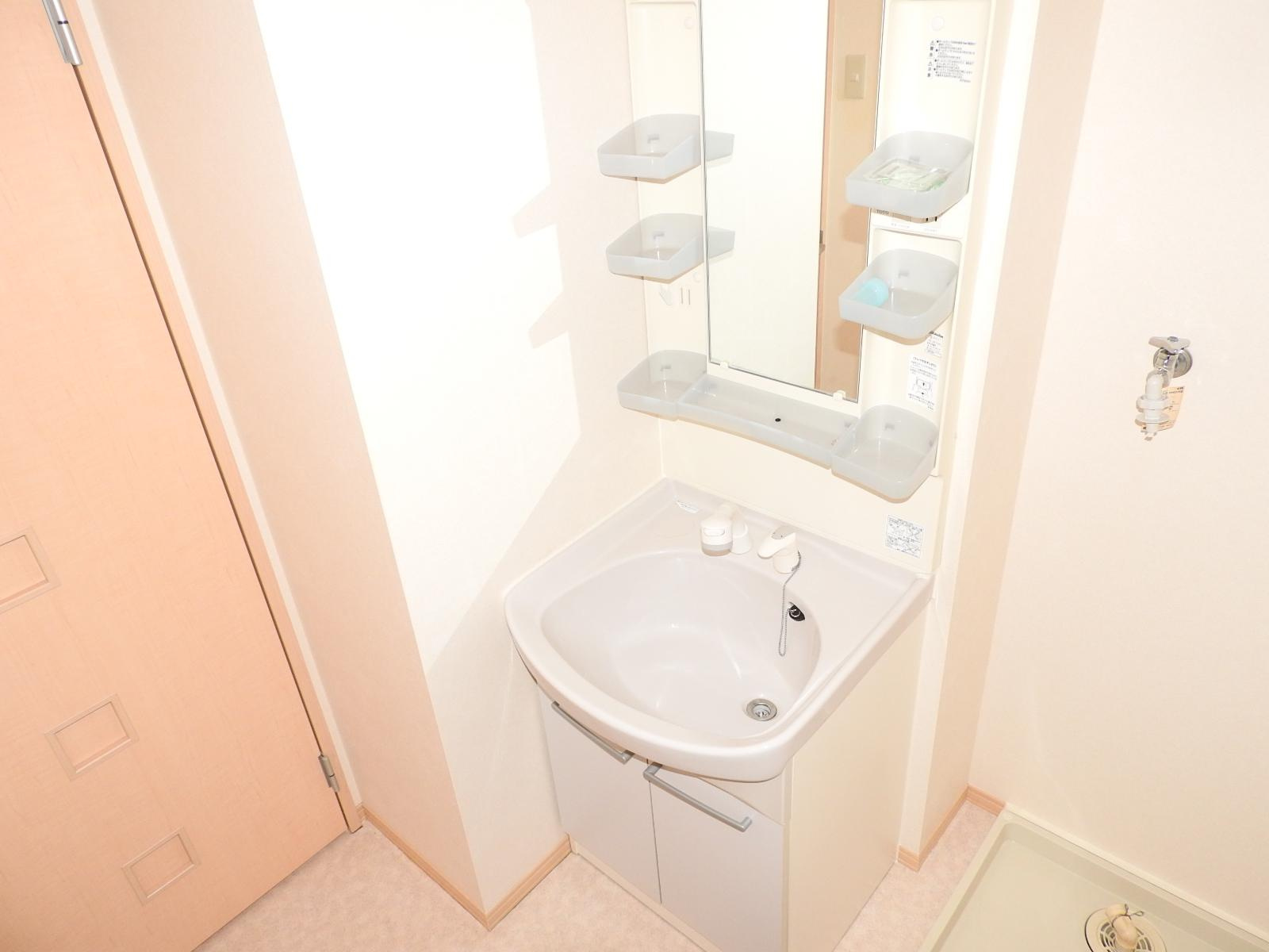 コンフォールウィルモアの洗面所