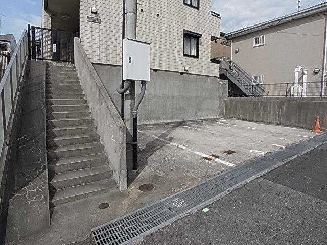 神戸市北区鈴蘭台南町２丁目のアパート