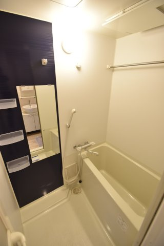 大阪市都島区東野田町４丁目の賃貸マンションの浴室