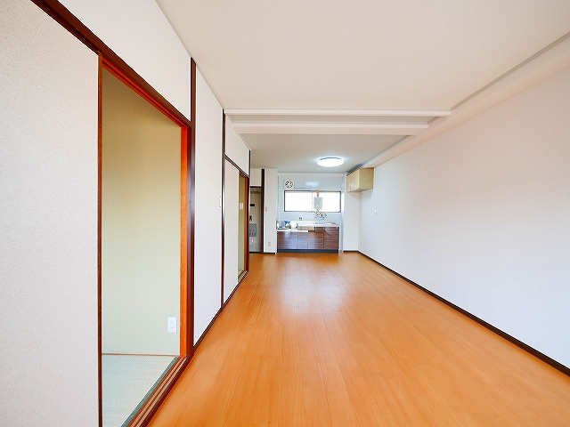 森本マンションの居間・リビング