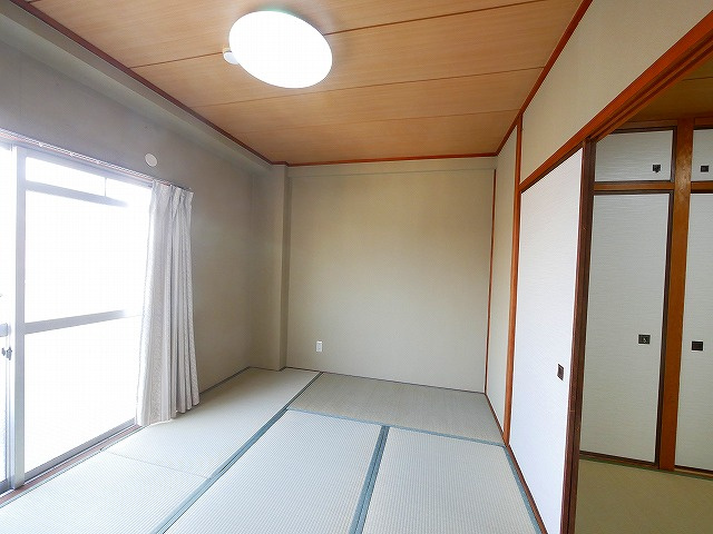 森本マンションの和室