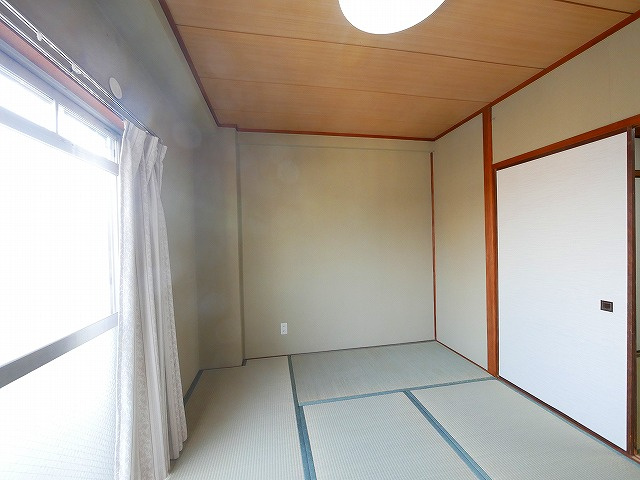 森本マンションの和室