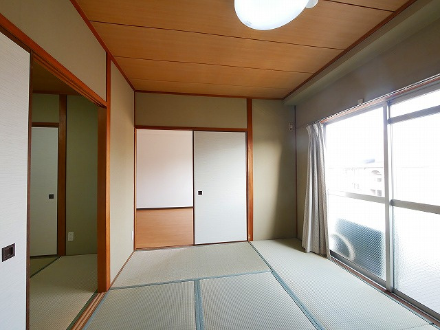 森本マンションの和室