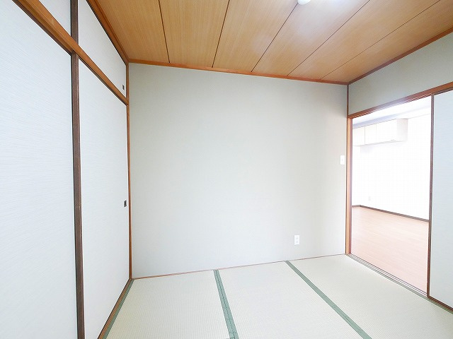 森本マンションの和室