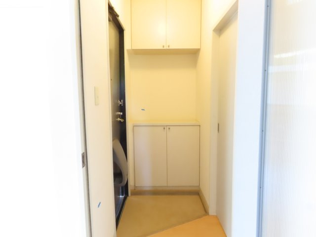 コスモスハイツ Bの玄関
