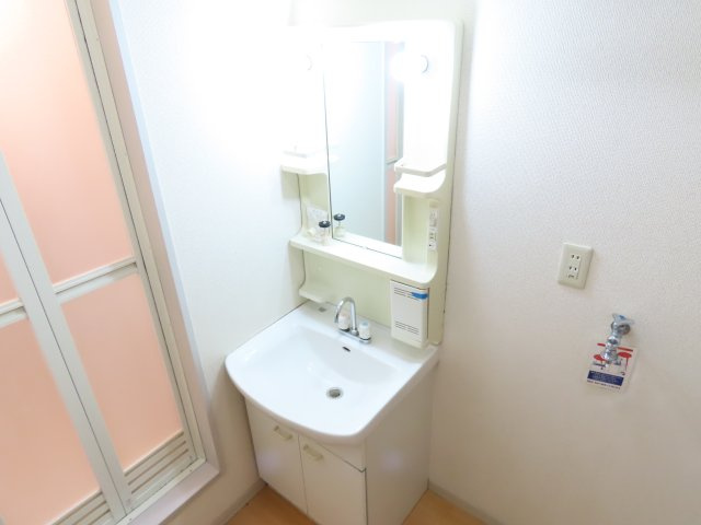 コスモスハイツ Bの洗面所