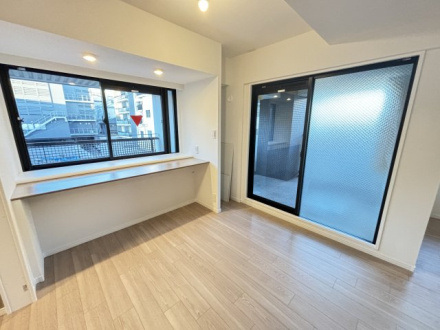 イーグルコート伏見桃山の洋室